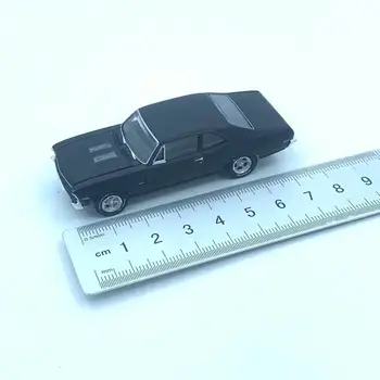 В присъствието на Метални играчки за леене под налягане в мащаб 1/64, са подбрани модел на колата от сплав Noys 1969, Статична украса на дисплея, Празничен подарък, сувенир